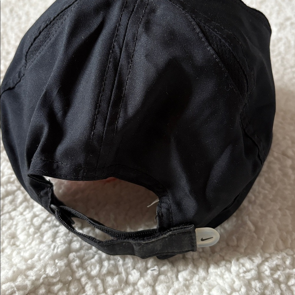 Nike featherlight Dri fit cap - Picture 2 of 5
